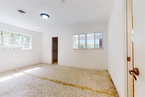 Casa en venta en Palmetto Bay, Florida, 3 dormitorios, 158.31 m2 № 1748246 - foto 13