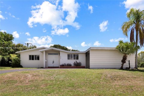 Casa en venta en Palmetto Bay, Florida, 3 dormitorios, 158.31 m2 № 1748246 - foto 1