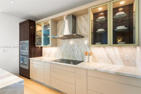 Купить кондоминиум в Майами, Флорида 3 спальни, 245.26м2, № 2047811 - фото 15