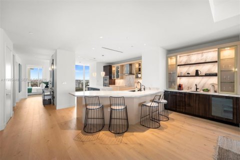 Купить кондоминиум в Майами, Флорида 3 спальни, 245.26м2, № 2047811 - фото 10