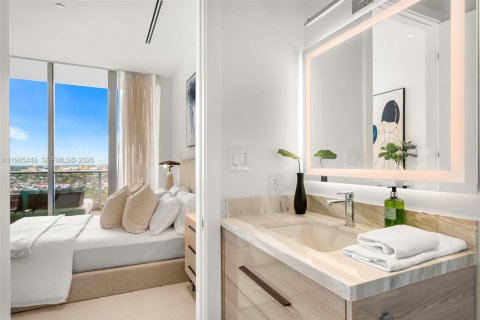 Купить кондоминиум в Майами, Флорида 3 спальни, 245.26м2, № 2047811 - фото 28