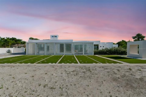 Villa ou maison à vendre à Sarasota, Floride: 4 chambres, 372.17 m2 № 2142227 - photo 2