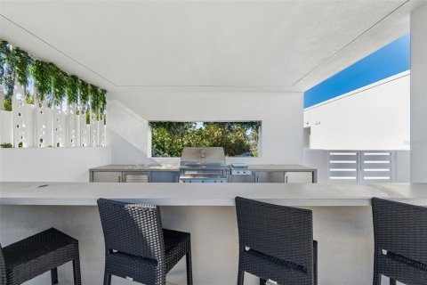 Villa ou maison à vendre à Sarasota, Floride: 4 chambres, 372.17 m2 № 2142227 - photo 11