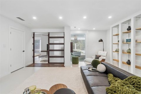 Villa ou maison à vendre à Sarasota, Floride: 4 chambres, 372.17 m2 № 2142227 - photo 6