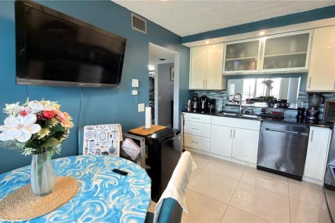 Condominio en alquiler en Pembroke Pines, Florida, 2 dormitorios, 110.74 m2 № 2059611 - foto 17