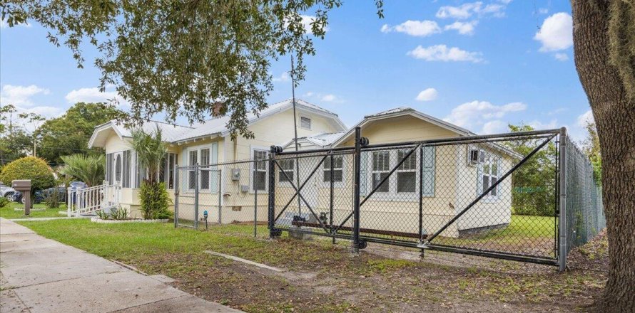 House in Macclenny, Florida 2 bedrooms, 119.94 sq.m. № 772803