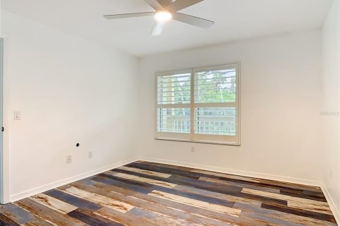 Condo in Daytona Beach, Florida, 1 bedroom № 2111369 - photo 5