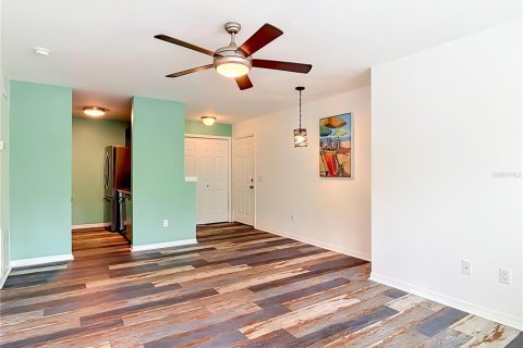 Condo in Daytona Beach, Florida, 1 bedroom № 2111369 - photo 14