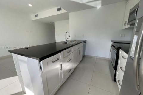 Townhouse in Homestead, Florida 3 bedrooms, 117.61 sq.m. № 1994591 - photo 7