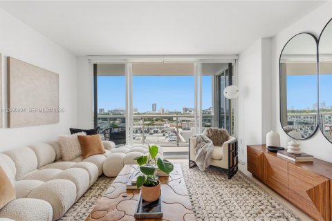 Condo in Miami Beach, Florida, 2 bedrooms № 2183498 - photo 4