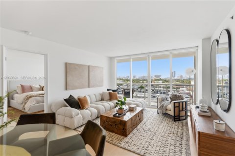 Condo in Miami Beach, Florida, 2 bedrooms № 2183498