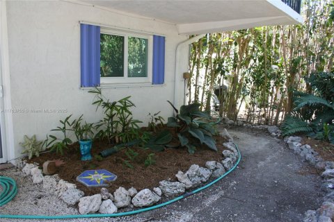 House in Key Largo, Florida 4 bedrooms, 91.79 sq.m. № 1874708 - photo 28