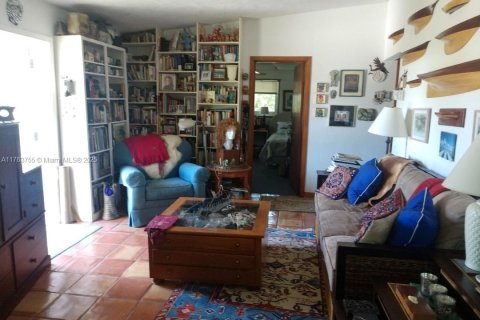 House in Key Largo, Florida 4 bedrooms, 91.79 sq.m. № 1874708 - photo 9