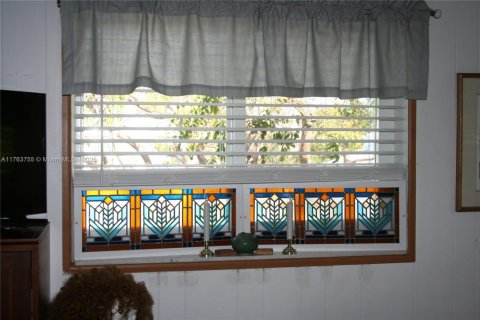 House in Key Largo, Florida 4 bedrooms, 91.79 sq.m. № 1874708 - photo 16