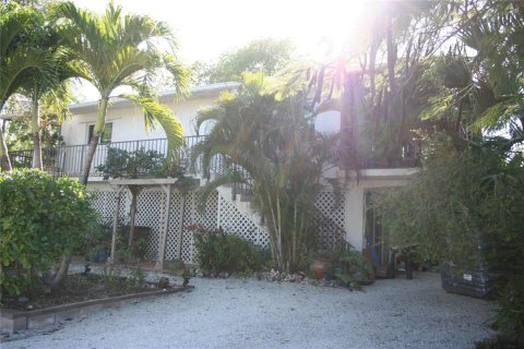 House in Key Largo, Florida 4 bedrooms, 91.79 sq.m. № 1874708 - photo 21