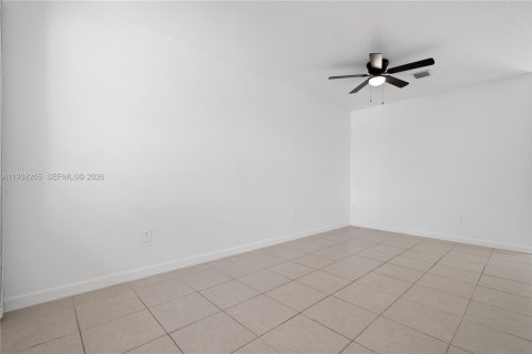 Adosado en venta en Homestead, Florida, 3 dormitorios, 123.65 m2 № 1996487 - foto 6