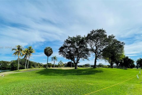 Copropriété à louer à Pembroke Pines, Floride: 1 chambre, 75.34 m2 № 1989965 - photo 3