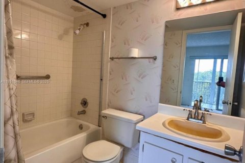 Copropriété à louer à Pembroke Pines, Floride: 1 chambre, 75.34 m2 № 1989965 - photo 9