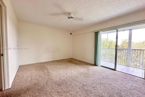 Copropriété à louer à Pembroke Pines, Floride: 1 chambre, 75.34 m2 № 1989965 - photo 10