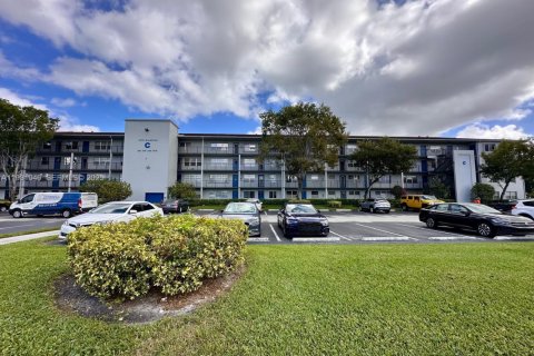 Copropriété à louer à Pembroke Pines, Floride: 1 chambre, 75.34 m2 № 1989965 - photo 13