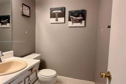Copropriété à louer à Pembroke Pines, Floride: 1 chambre, 75.34 m2 № 1989965 - photo 8
