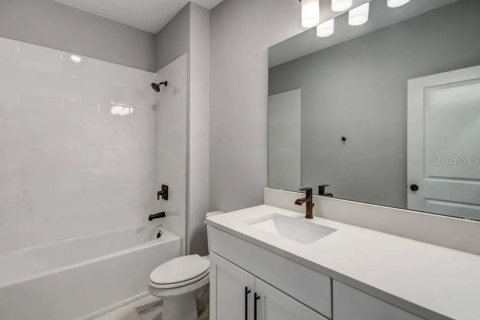 Casa en alquiler en Orlando, Florida, 4 dormitorios, 252.88 m2 № 1906879 - foto 30