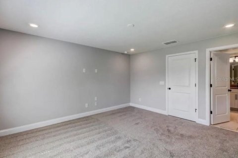 Casa en alquiler en Orlando, Florida, 4 dormitorios, 252.88 m2 № 1906879 - foto 18