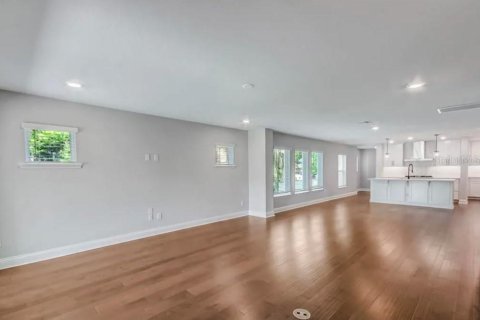 Casa en alquiler en Orlando, Florida, 4 dormitorios, 252.88 m2 № 1906879 - foto 15