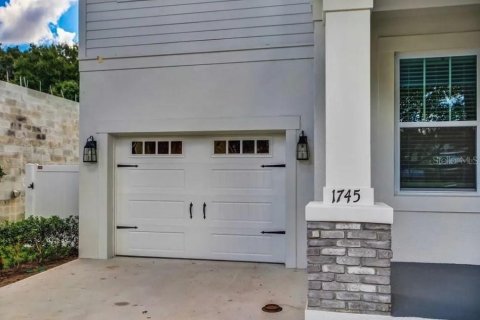 Casa en alquiler en Orlando, Florida, 4 dormitorios, 252.88 m2 № 1906879 - foto 4