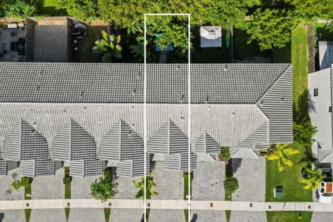 Touwnhouse à louer à Homestead, Floride: 3 chambres, 157.47 m2 № 1927499 - photo 4