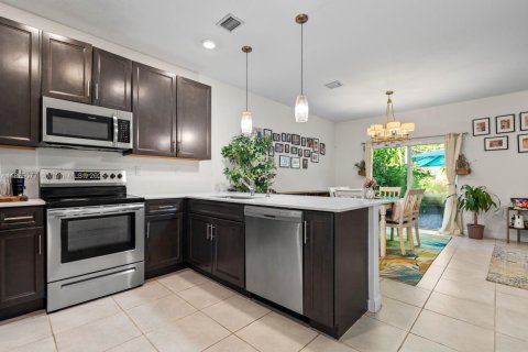 Touwnhouse à louer à Homestead, Floride: 3 chambres, 157.47 m2 № 1927499 - photo 9