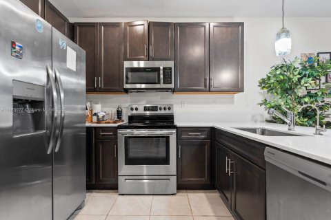 Touwnhouse à louer à Homestead, Floride: 3 chambres, 157.47 m2 № 1927499 - photo 10