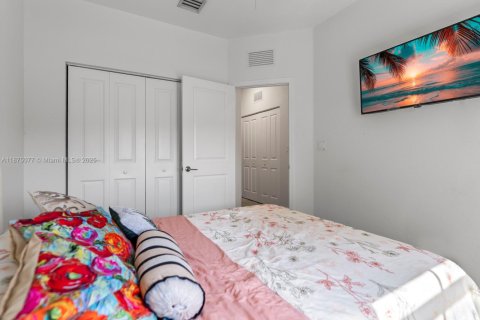 Touwnhouse à louer à Homestead, Floride: 3 chambres, 157.47 m2 № 1927499 - photo 16