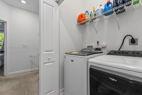 Touwnhouse à louer à Homestead, Floride: 3 chambres, 157.47 m2 № 1927499 - photo 15