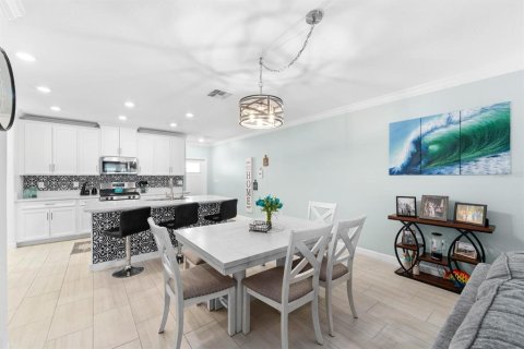 Touwnhouse à vendre à Wimauma, Floride: 2 chambres, 161.37 m2 № 2221268 - photo 9