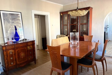 Снять в аренду виллу или дом в Майами, Флорида 3 спальни, 116.78м2, № 2005364 - фото 10