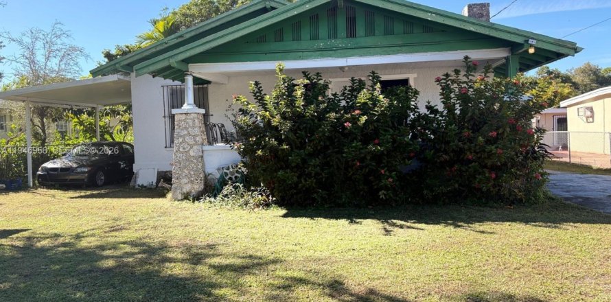 Дом в Майами, Флорида 3 спальни, 116.78м2 № 2005364