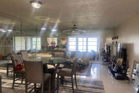 Condo in Delray Beach, Florida, 2 bedrooms  № 1862517 - photo 20