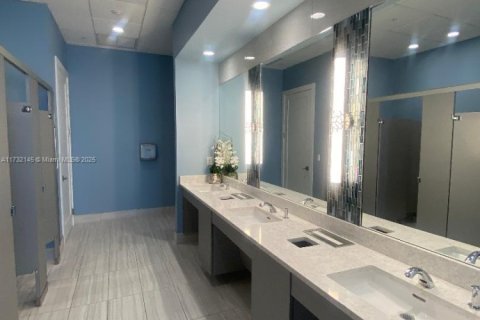 Condo in Delray Beach, Florida, 2 bedrooms  № 1862517 - photo 12