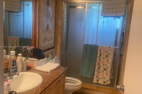 Condo in Delray Beach, Florida, 2 bedrooms  № 1862517 - photo 29
