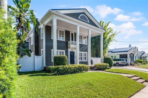 House in Orlando, Florida 4 bedrooms, 207.36 sq.m. № 1884379 - photo 3