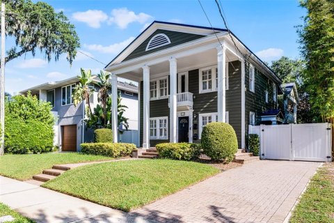 House in Orlando, Florida 4 bedrooms, 207.36 sq.m. № 1884379 - photo 2
