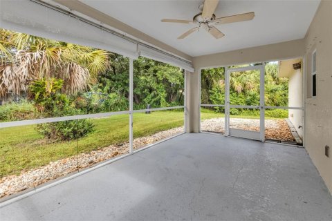 Villa ou maison à vendre à North Port, Floride: 3 chambres, 114.55 m2 № 1899078 - photo 28