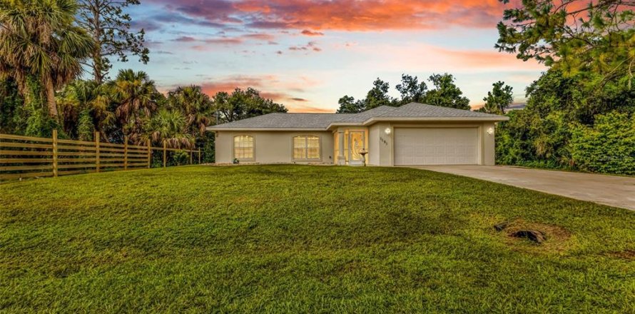 Villa ou maison à North Port, Floride 3 chambres, 114.55 m2 № 1899078