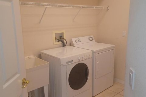 Купить виллу или дом в Клермон, Флорида 9 комнат, 210.14м2, № 2116324 - фото 15