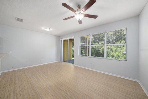 Adosado en venta en Tampa, Florida, 2 dormitorios, 118.73 m2 № 1830108 - foto 10