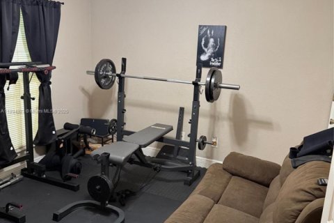 Купить коммерческую недвижимость в Лихай-Эйкерс, Флорида № 1950199 - фото 20