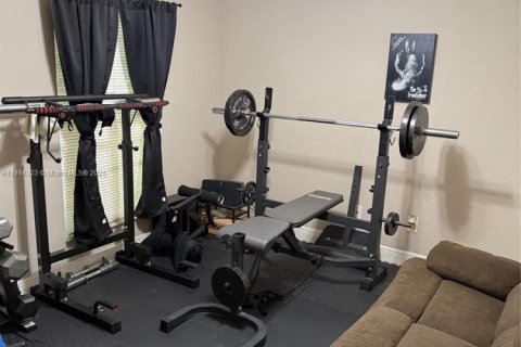 Купить коммерческую недвижимость в Лихай-Эйкерс, Флорида № 1950199 - фото 19