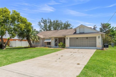 Villa ou maison à vendre à Spring Hill, Floride: 3 chambres, 150.87 m2 № 1824976 - photo 2