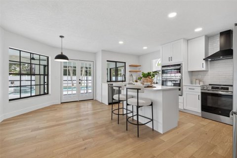 House in Palm Harbor, Florida 4 bedrooms, 316.61 sq.m. № 1909596 - photo 25